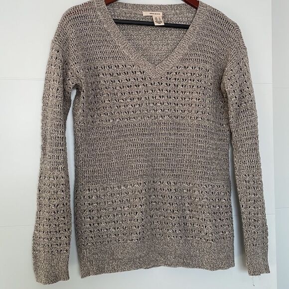 DKNY beige V-neck knit sweater size small - Picture 2 of 8